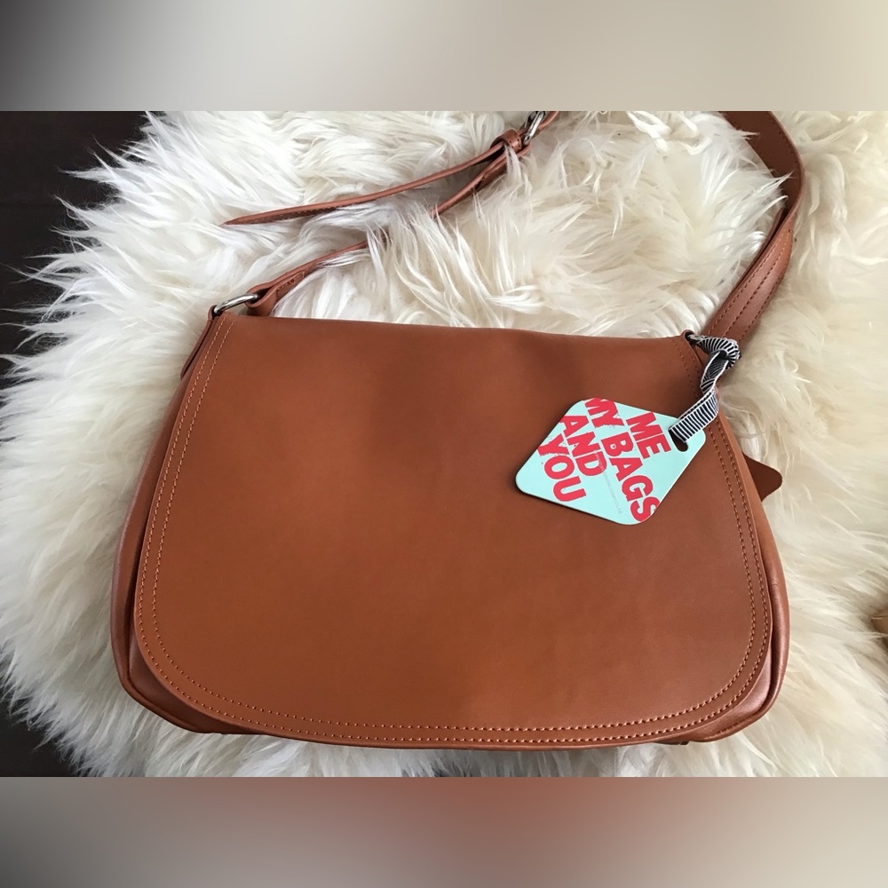 Co-lab tan/caramel shoulder bag.